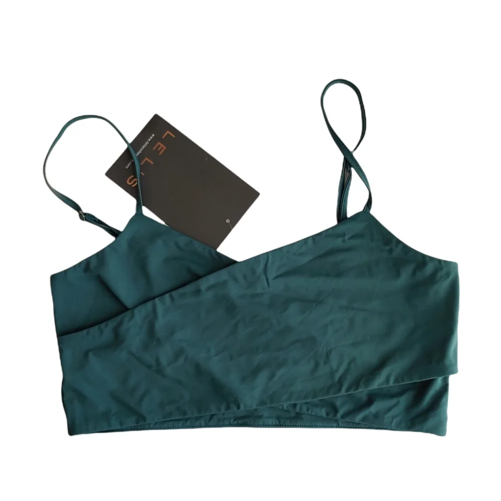 NWT- Le Lis Hunter Criss Cross Style Bathing Suit Top Size Small